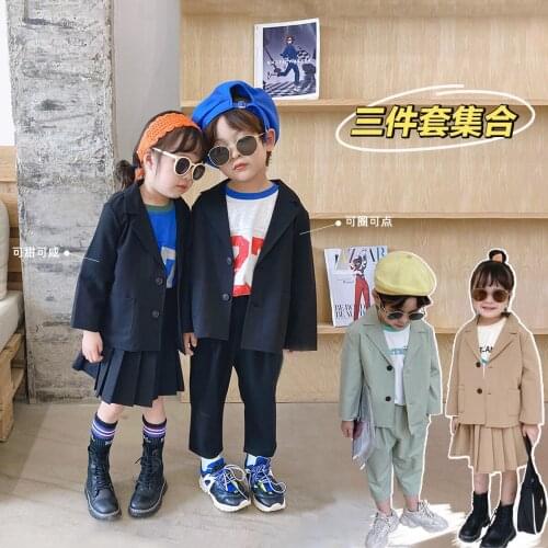 2021 Childrens Wear Boys' College Style Suit Suit Girls' Autumn Wear Korean Childrens Pleated Skirt And Trousers 3-piece Set