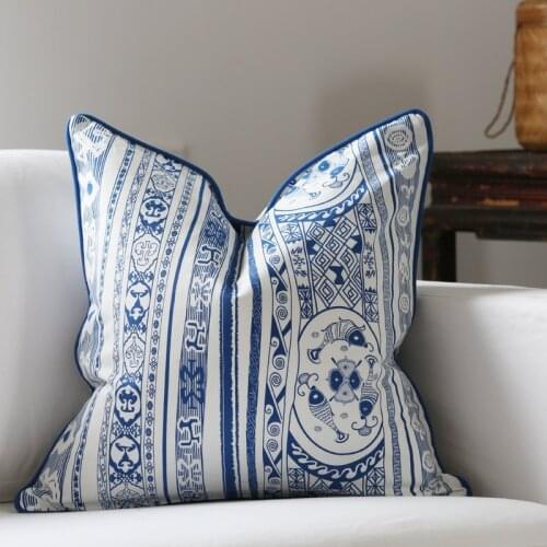 Original Design Chinese Blue And White Porcelain Style Throw Pillow Cotton Cushion Cover Pillow Case Sofa Chair Without Stuffing