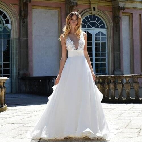 Chic Wedding Dress 2021 3D Handmade Flower V Neck Bridal Gown Bride Dresses Princess A Line Lace Appliques Vestido De Noiva