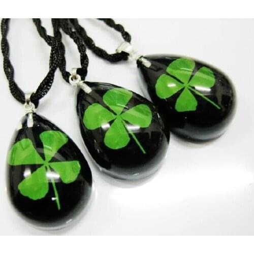 FREE SHIPPING 50 PCS Real Four Leaf Lucky Clover Shamrock Pendant Black Back Drop Shape Gift