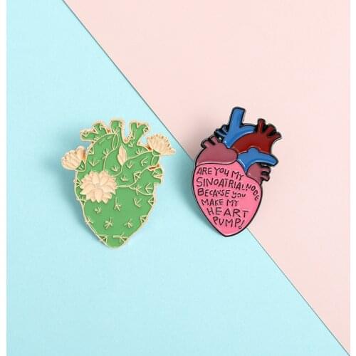 Anatomical Organ Heart Brooches for Women Cactus Flowers Enamel Pins Doctor Nurse Badge Lapel Pin Medical Jewelry Gift Wholesale
