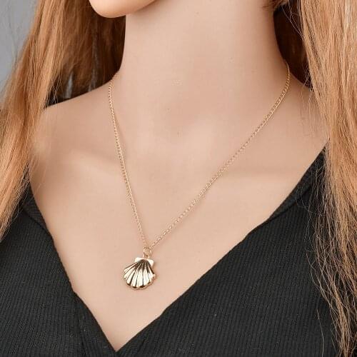 2021 Fashion New Necklace Temperament Wild Net Red Simple Ocean Fairy Tale Small Shell Small Fresh Necklace Wholesale Chains