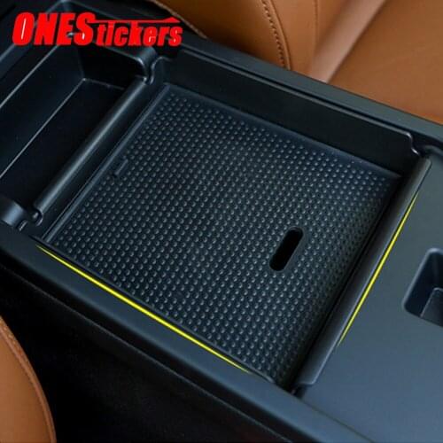 For Alfa Romeo Giulia 2015 2016 2017 2018 2019 Car Accessories Central Armrest Box Storage Box Phone Card Organizer Tray Holder