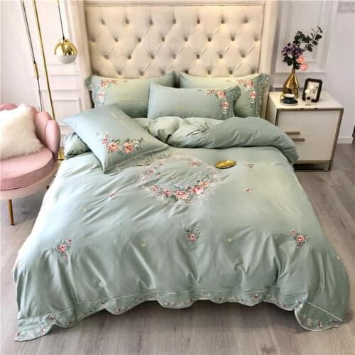 100% Egyptian Cotton Bedding Queen King size 4Pcs plants embroidery red color Duvet Cover Bed sheet Pillow shams