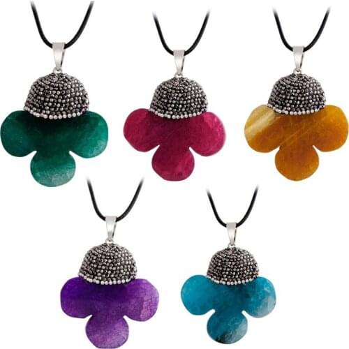 Natural Stone Agates Clover Round Leaf Inlaid Rhinestone Pendant Necklace Leather Chain New Charms Women Jewelry Choker Gothic