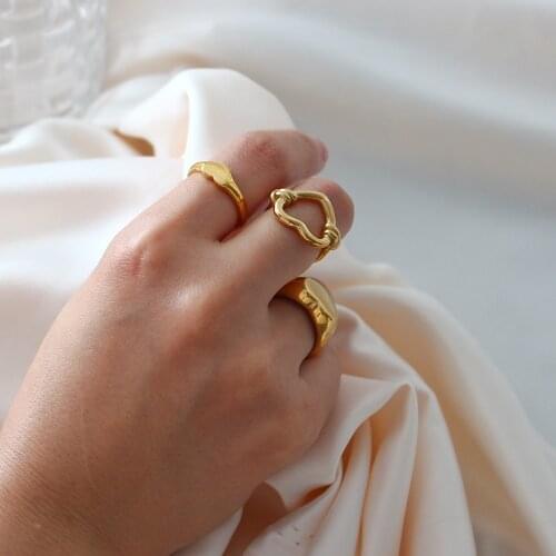 Wholesale Stainless Steel Rings for Female 18k Gold PVD Finish Hollow Love Heart Ring Minimalist Stackable Women Finger Jewelry