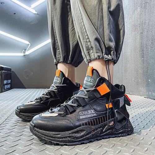 Outdoor fashion casual running sports mens shoes net red white shoes high-top socks shoes trendy mens essential casual shoes