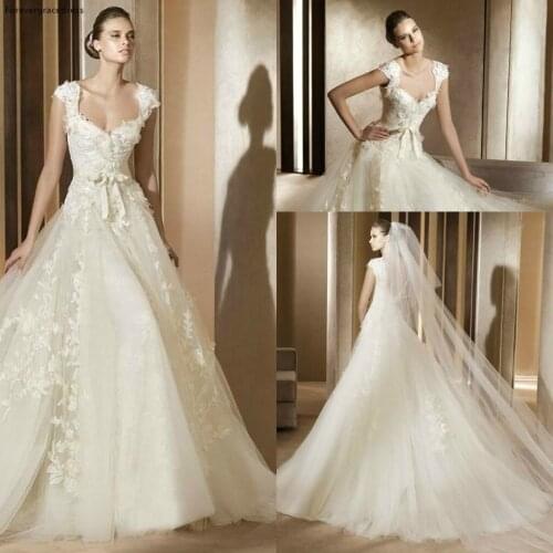 Vintage Ivory Wedding Dresses Beautiful A Line Tulle Applique Lace Women Bridal Gowns