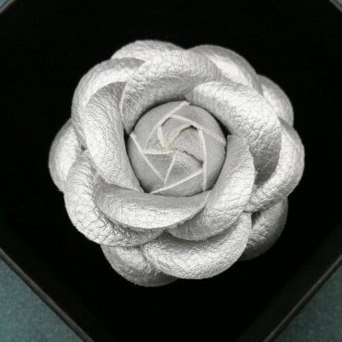 Fashion Women Pin Vintage Handmade PU Fabric Brooches Badge Camellia Flowers Brooch Pins Clothing Jewelry Decoration