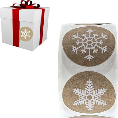 500 Christmas stickers per roll Kraft Sticker Seal Labels Package Decoration Snowflake Merry Christmas Gift New Year Deco