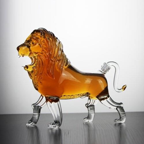 Lion Animal Whiskey Wine Decanter 750ML Creative Animal Lion Shaped Home Bar Glass Decanter For Liquor Scotch