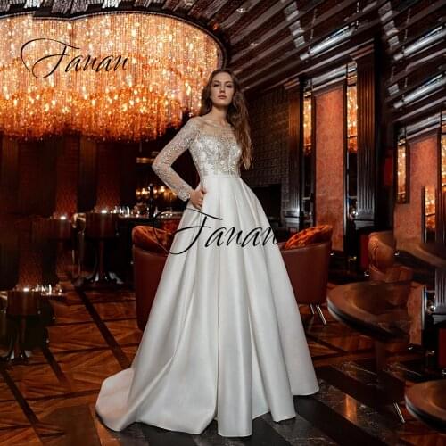 2021 Glittery O-Neck Wedding Dress Long Sleeve Lace Appliques Beading Sequined Luxury Bridal Gown robe de soirée de mariage