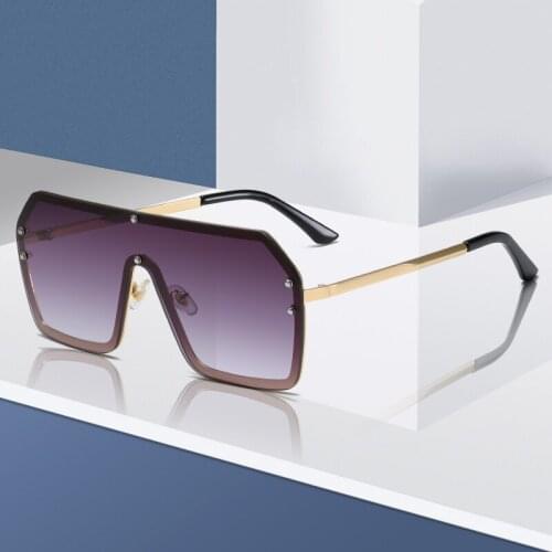 New Fashion Oversized Sunglasses Women Brand Design Vintage Sunglasses Luxury Retro Big Frame Sun Glasses UV400 Shades Eyewear