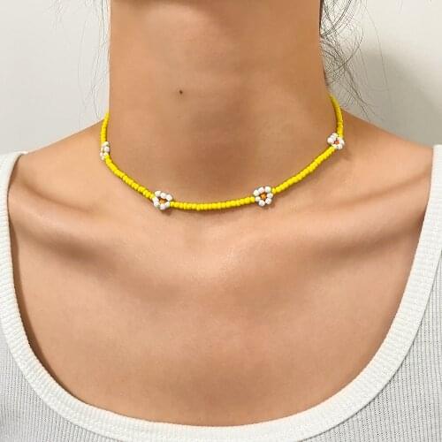EN 2021 New Korea Lovely Daisy Flowers Colorful Beaded Charm Statement Short Choker Necklace for Women Vacation Jewelry