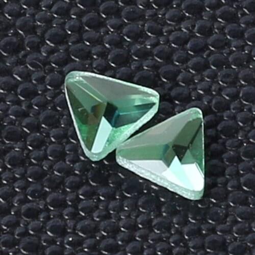 High grade! green trianglar flat back glass crystal Rhinestones apply to Clothing Decorationl and wedding dress 20pcs/pack