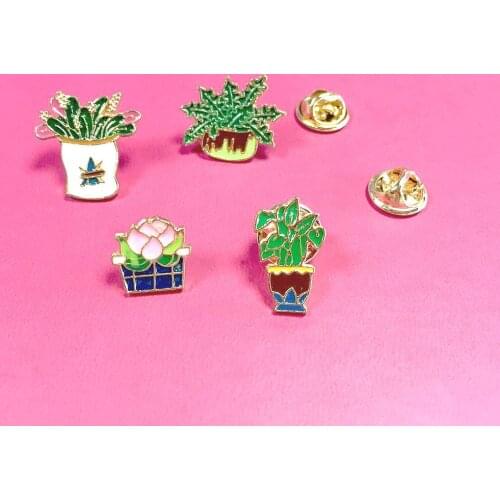 17 Styles Mini Brooch Pins Women Jewelry Cartoon Plant Cute Enamel Pin Potted Flower Tree Grass Metal Shirt Bag Men icon Badge