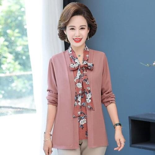 Fake Two Pieces Long Sleeve Tshirt Tops For Women Pullover 2021 Spring New Middle Age Mother Clothing Bow Collar Bottoming Shirt