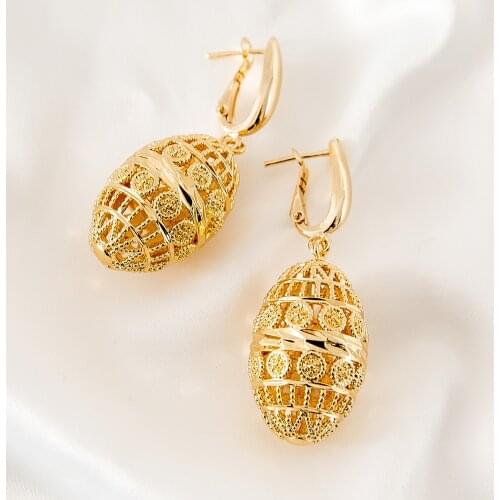 Hollow Out Oliver Shaped Golden Color Exquisite Style Copper Women Earrings 2021 Popular Design Date Attendance