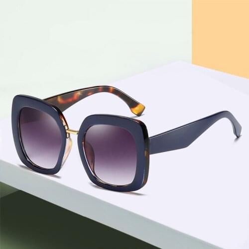 Oversized Sunglasses Women Luxury Transparent Gradient Sun Glasses Big Frame Vintage Eyewear UV400 Glasses for Lady