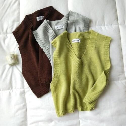 Women V-Neck Knitted Vest 2021 New Spring Autumn Sweater Vests Short Female Casual Sleeveless Twist Knit Pullovers