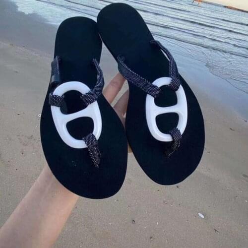 Summer Non-slip Sandals Women Slippers Personalized Fashion Brand Flip Flops Outdoor Beach Shoes for Women Slippers 2021