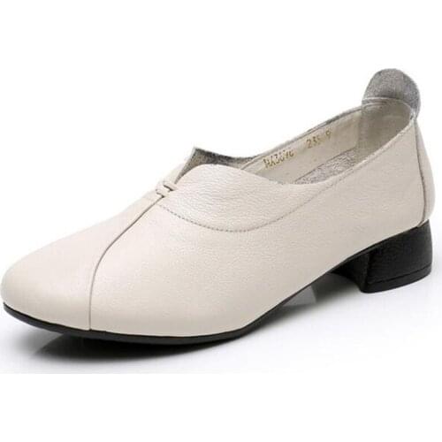 Hot 2020 New Top Soft Cowhide Spring Shoes Woman Fashion Shoes Leather Low-heel Shoes Elegant Comfort Casual Shoes Large Size 43