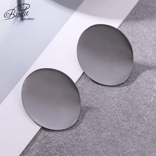 Badu Twisted Metal Stud Earrings for Women Gun-Color Vintage Gothic Big Studs Earrings for Christmas Jewelry Wholesale