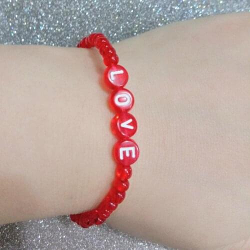 2020 New New Red Acrylic Beads 26 Letters Bracelets For Women Fashion Simple Stretch Letter Love Bracelet Elastico Duftgold