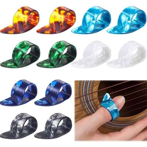 2PcsThumb Finger Guitar Pick Celluloid Mediator Thumb pick Guitar Accessories Random Color