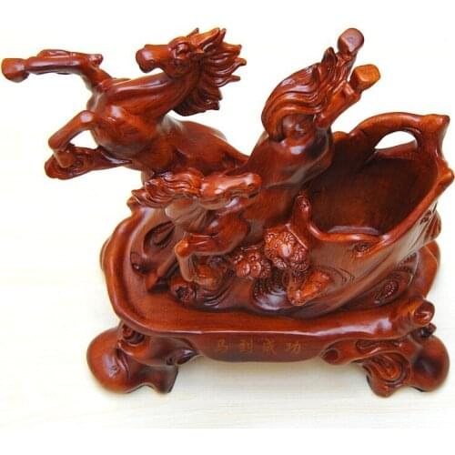 Madaochenggong! Zodiac resin horse ornaments resin crafts ornaments creative gifts office
