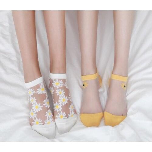 Korea New Daisy Socks Women Transparent Thin Chiffon Socks Ankle Harajuku Short Flower Funny Socks Female Streetwear Calcetines