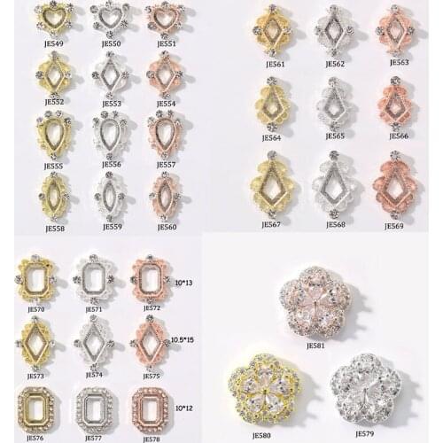 50/100pcs Luxury Flower/Love Pendant 3D Nail Art Crystal Pearl Metal Manicure Nail Accessories DIY Nail Decorations Nail Charms