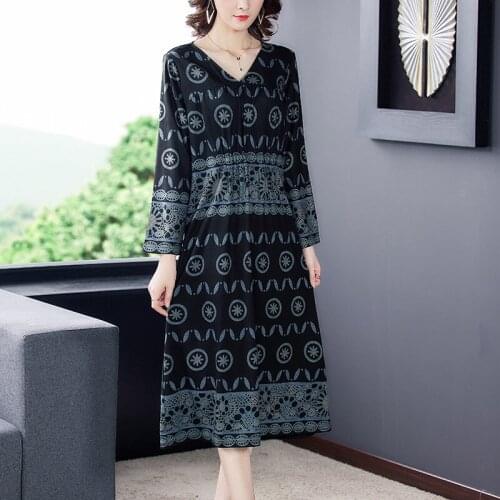 2021 Spring and Autumn High-end Fashion Elegant and Comfortable Ethnic Style Printed V-neck Long-sleeved Dress Dresses Women