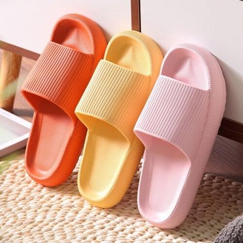Summer Women Indoor Slippers Floor Flat Shoes Indoor Flip Flops Female Bathroom Home Slippers Zapatillas De Hombre