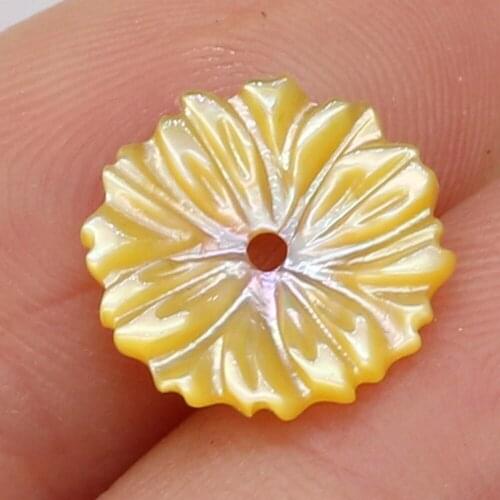 2PCS 2021New Natural Sea Water Petal-shaped Shell Loose Beads Handmade Making DIY Necklace Bracelet Earrings Jewelry Accessories