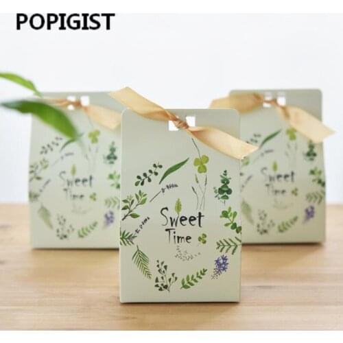Creative candy box carton boy and girl creative bride and groom candy box wedding sweet bag wedding guest gift 50pcs