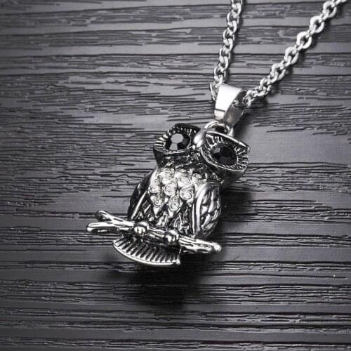 New Animal Owl Pendant Necklace Mens Necklace Bohemian Crystal Inlaid Sliding Metal Necklace Pendant Accessories Party Jewelry