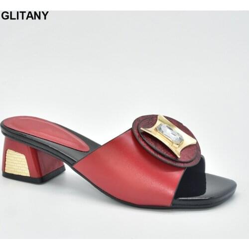 Latest Design Summer Shoes Women Nigerian Women Wedding Pumps Ladies Sandals with Heels African Party Pumps Buckle Heel Sandals