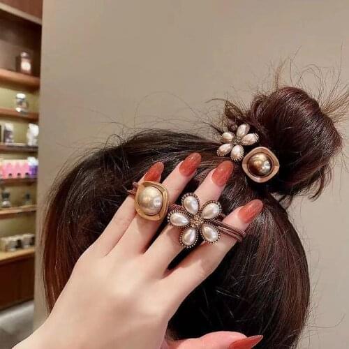 New Fashion Simplic Flowers Hair Rope Woman Temperament Pearl Hair Band Girl Sweet Tie Ponytail Rubber Band Hair Ring Headdress
