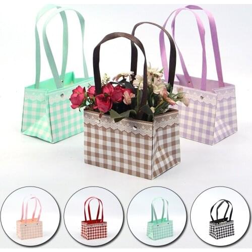 Handheld Plaid Pattern Flower Bag Handbag Waterproof Bouquet Flowers Tote Bag Wedding Candy Gift Box