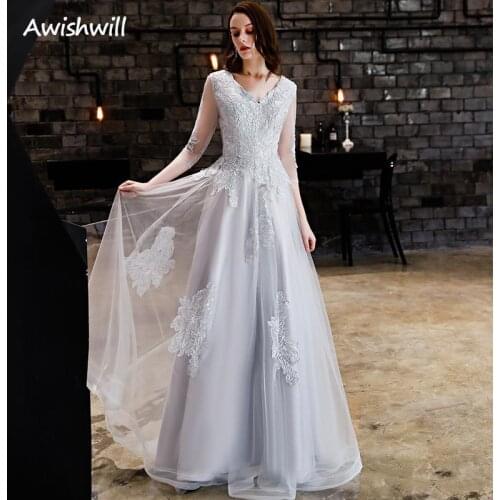 New Elegant Silver Gray Long Prom Dresses With Sleeves V-Neck Lace Appliques Sequined Floor Length Tulle Women Formal Dress