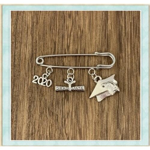 1pcs 2019/2020 Certified Advanced Graduation Accessories Alloy Pendant Brooch, Graduation Gift, Cowboy Badge Brooch