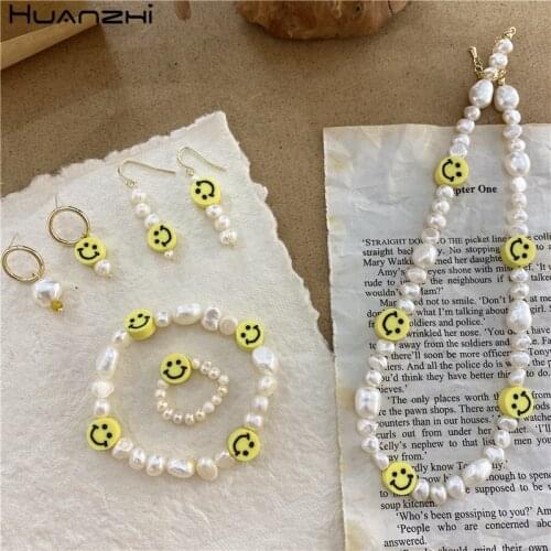 HUANZHI 2020 Korean New Vintage Natural Irregular Freshwater Pearl Cute Smiley Simple Bead Rings for Women Girls Jewelry Gifts