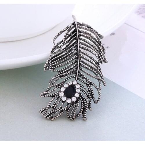 OneckOha Zinc Alloy Vintage Feather Brooch Pin Rhinestone Evil Eye Pin Lucky Jewelry Garment Accessories