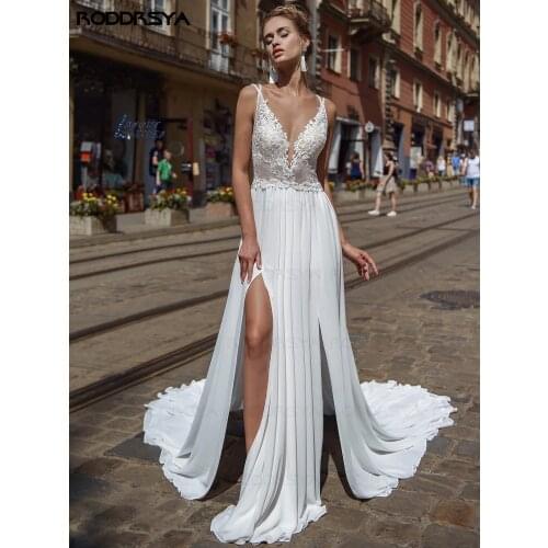 RODDRSYA High Slit Chiffon Lace Wedding Dress Beach Deep V-Neck Plus Size Princess 2021 Boho Backless Long Bridal Gown
