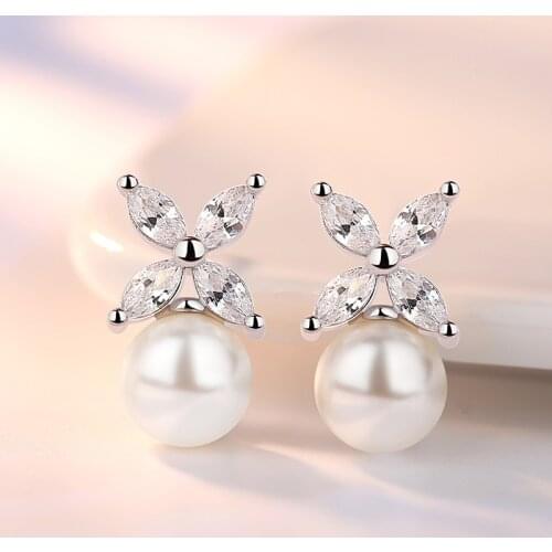Trendy Four Clover Stud Earrings Shiny AAA Zircon Imitation Pearl Earring Stud Simple Elegant Earring Piercing Jewelry For Women