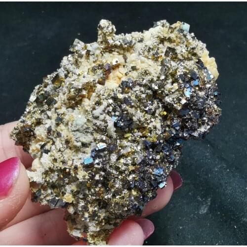 134g100% natural colorful chalcopyrite mineral specimen and crystal healing energy stone decorated with Quartz Gemstone