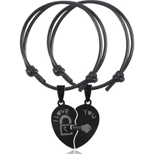 Feira De Vaidade Black Bracelets
