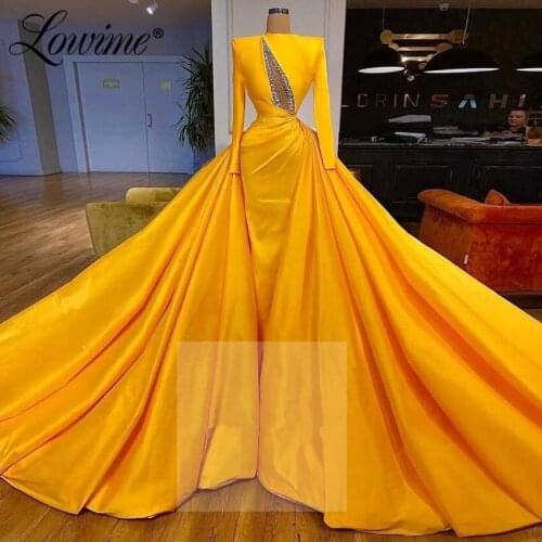 Lowime 2021 Elegant Beaded Prom Dresses Long Saudi Arabic Evening Dress Crystals Party Gowns Middle East Women Evening Wear Robe
