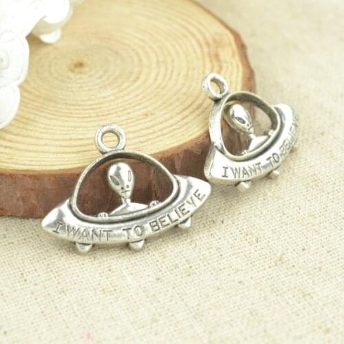 High quality 10pcs metal antique silver Plated extraterrestrial charms for DIY jewelry making 31*23mm J140